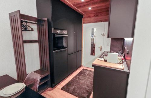 Lens Apartment | Studio rénové cosy et centré, Ski-In Ski-Out