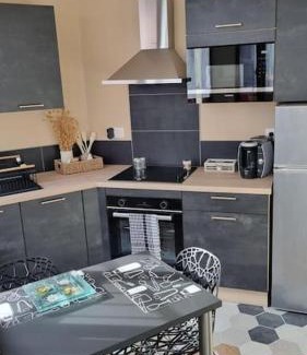 Chatel-Guyon Apartment | Studio refait à neuf classé 3 étoiles