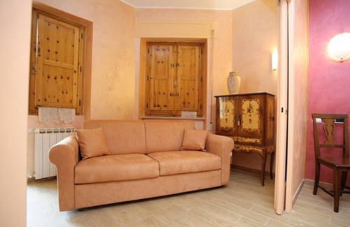 Viterbo Apartment | STUDIO "RUBY" ELEGANT VITERBO VIA CASSIA CIMINA 4B