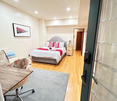 College Terrace Apartment | Studio- Steps from Stanford & Close to Everything!