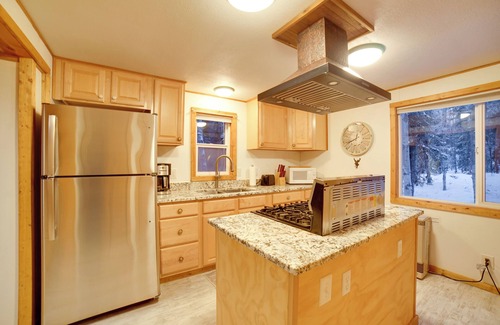 Funny River Apartment | Studio Steps to Kenai River w/Fire Pit!