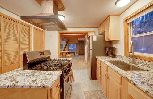 Funny River Apartment | Studio Steps to Kenai River w/Fire Pit!