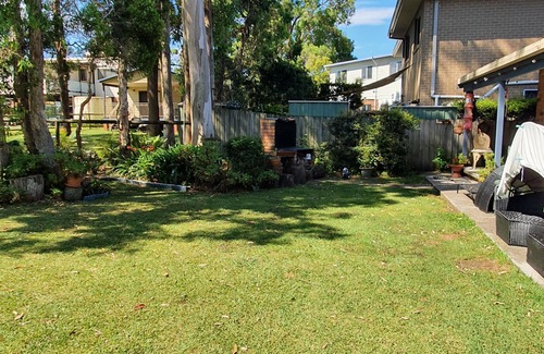 Callala Bay Apartment | Studio style self contained room, steps to the beach.