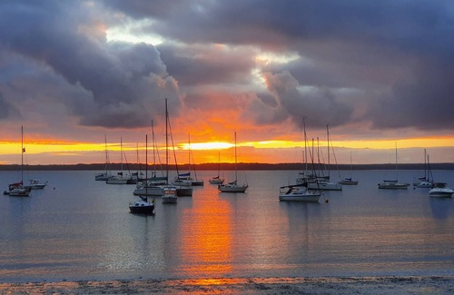 Callala Bay Apartment | Studio style self contained room, steps to the beach.