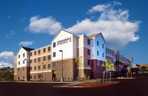 Folsom Apartment | Studio Suite | Great for Business Travelers! Free Wi-Fi + Parking On-Site