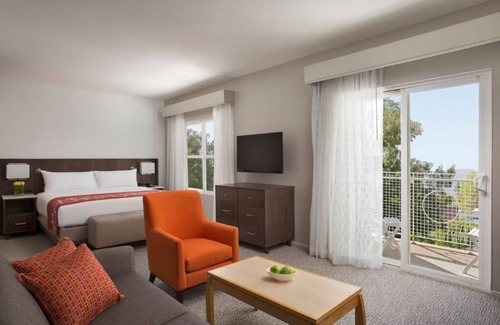 Sunnyvale Apartment | Studio Suite with Kitchen