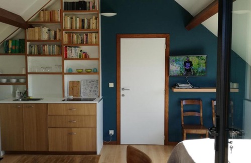 Louveigne Bed & Breakfast | Studio Sur Pierri