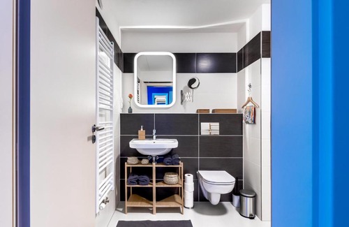 Prague 9 Apartment | Studio Travel Blue, Harfistka Residence, O2 Arena