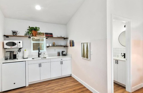 Chandler Apartment | Studio Unit.hōʻoluʻolu