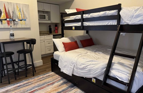 Green Creek Apartment | Studio Unit Minutes to North Wildwood! Sleeps 3!
