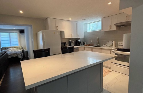 Grand River South Apartment | Studio unit with one double bed and one sofa bed