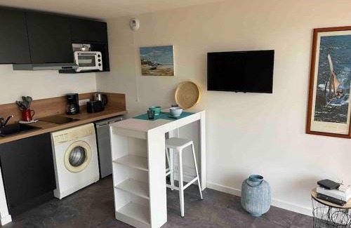 Le Fort Bloque Apartment | STUDIO VUE MER LE FORT BLOQUE PLOEMEUR