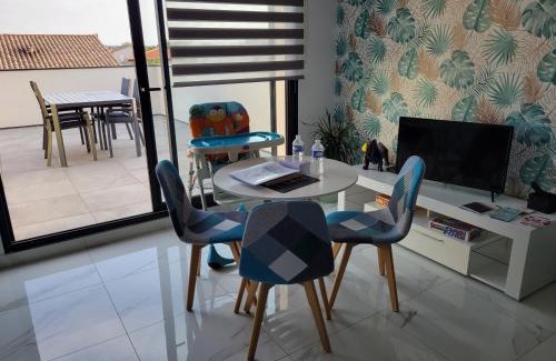 Rivesaltes Apartment | Studio vue montagne