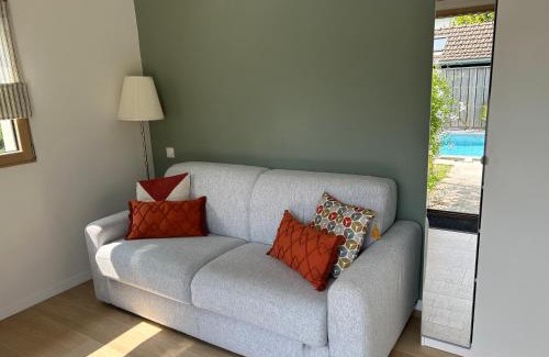 Bordeaux Apartment | Studio vue piscine au calme près des vignes