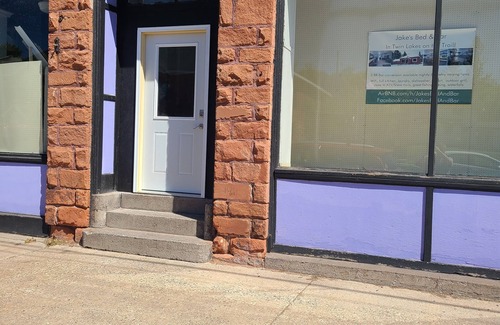 Adams Township Apartment | Studio w/Full Kitchen, Near MTU, Houghton, Keweenaw, Dining & on the Trail
