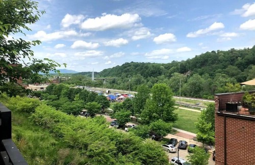 Rivermont House | Studio w/kitchen, Private, Sanitized & Discounts Sleeps 2