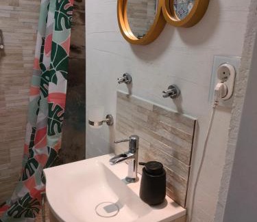 Gdansk Apartment | Studio w suterynie 15 min centrum