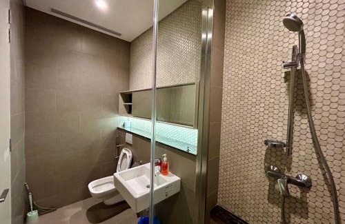Pudu Apartment | Studio with Amazing KLCC View & Infinity Pool at Lalaport Bukit Bintang