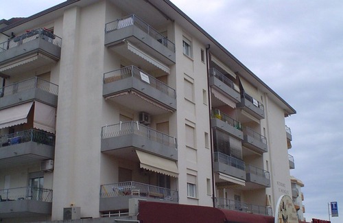 Jesolo Apartment | Studio with balcony, only 150m from the sea