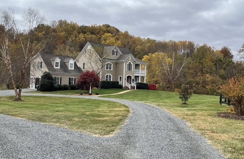 Afton Apartment | Studio with close proximity to the wineries and hiking