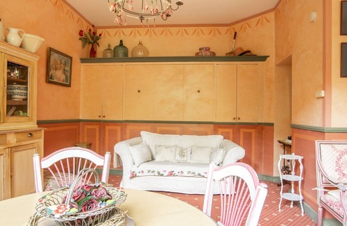 Montbrun-les-Bains Apartment | Studio with pool in garden Park, naerby spas and views at the Mont Ventoux.