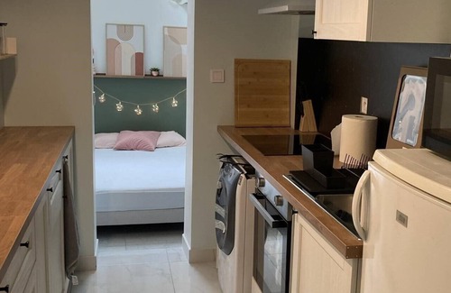 Clichy Apartment | Studio With Garden Near Paris , 30 min Away From the Olympics