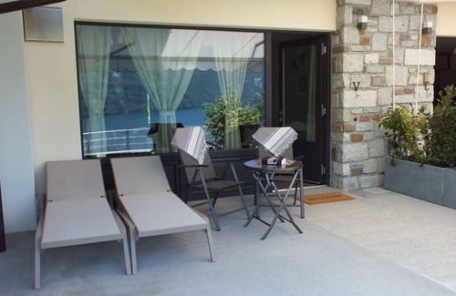 Anfo Apartment | Studio with lake view