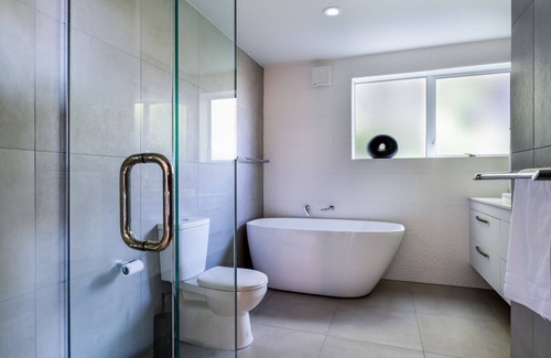 Atawhai Apartment | Studio with lovely sea views