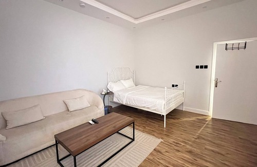 Al Aqiq Apartment | Studio with Master Bed & Self Entry