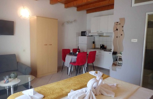 Susica Apartment | Studio with sea view