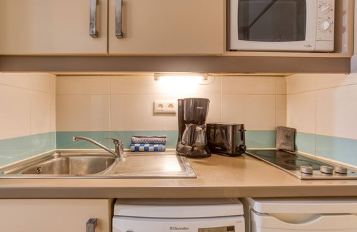 La Grande-Motte Apartment | Studio with Terrace Just Steps from the Beach at La Grande Motte