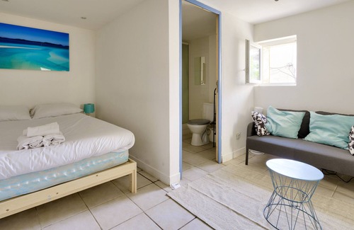 16th Arrondissement Apartment | Studio with terrace and parking 5 minutes from the beach