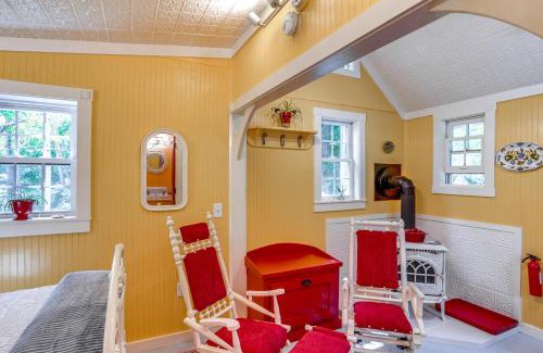 Vernon Apartment | Studio with Trail Access about 10 Mi to Brattleboro!