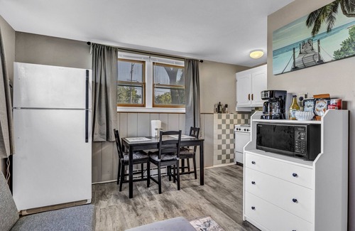 Aurora Apartment | Studio1120F/BigTV/PKG/near Chicago Outlet Mall/Downtown Aurora/Hollywood Casino