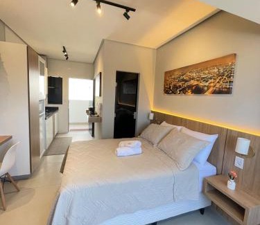 Jardim Palmeiras Apartment | Studio2 elegante e moderno perfeito para casais