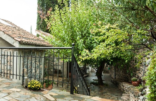 Tiros Apartment | Studios-Kyparissi, apartment "Voukamvili" in the heart of Arcadia/Peleponnes