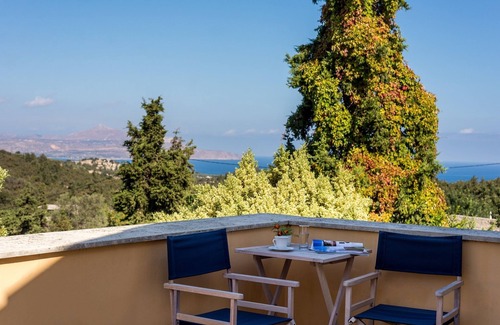 Douliana House | Studios with kitchen, swimming pool, internet, quiet village, near beaches