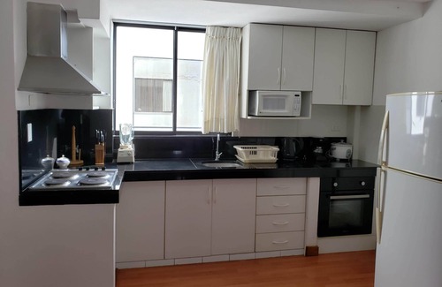 San Isidro Apartment | Study in San Isidro, El Olivar Park - cleaning and internet included