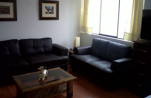 San Isidro Apartment | Study in San Isidro, El Olivar Park - cleaning and internet included