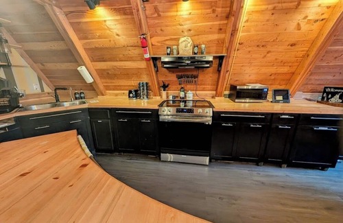 Garden Valley Cabin | STUGÄ cabin, walk 2 hot spring's pool & food