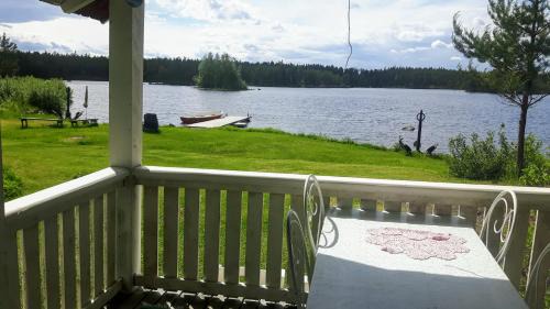 Hackas House | Stugor Storsjöns strand