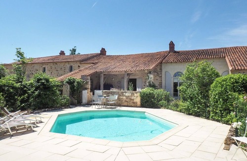 Saint-Laurent-de-la-Salle Villa | Stunning private villa for 6 guests with pool, WIFI, TV, patio, pets allowed and parking