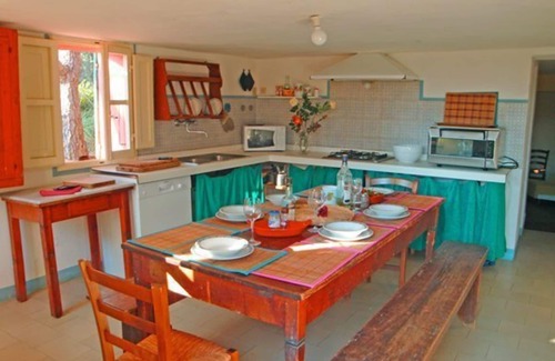 Castiglione della Pescaia Villa | Stunning private villa for 10 people with WIFI, TV, patio, pets allowed and panoramic view