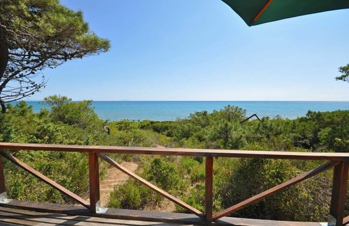 Castiglione della Pescaia Villa | Stunning private villa for 10 people with WIFI, TV, patio, pets allowed and panoramic view