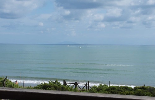 Castiglione della Pescaia Villa | Stunning private villa for 10 people with WIFI, TV, patio, pets allowed and panoramic view
