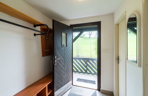 Rudnik u Vrchlabi House | Stunning private villa for 6 people with WIFI, pool, TV, terrace, pets allowed and parking