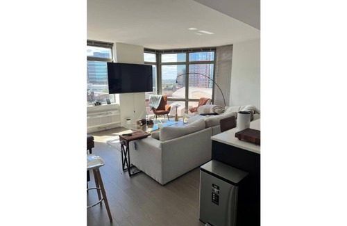 Central Business District Apartment | Stunning 1-bedroom apartment in Newark with amazing views and more!