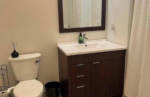 Central Business District Apartment | Stunning 1-bedroom apartment in Newark with amazing views and more!