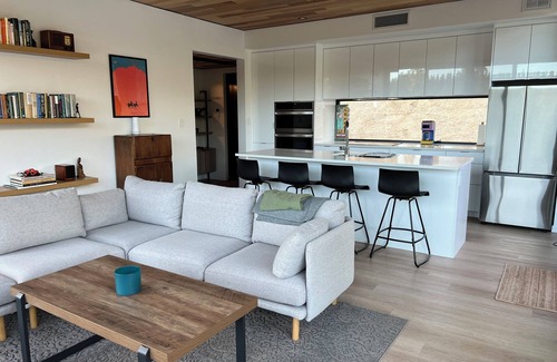 Somerset House | Stunning 1-bedroom home in the enchanting Sierra Foothills