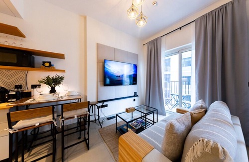 Al Quoz Apartment | Stunning 1BR in Prestigious Community